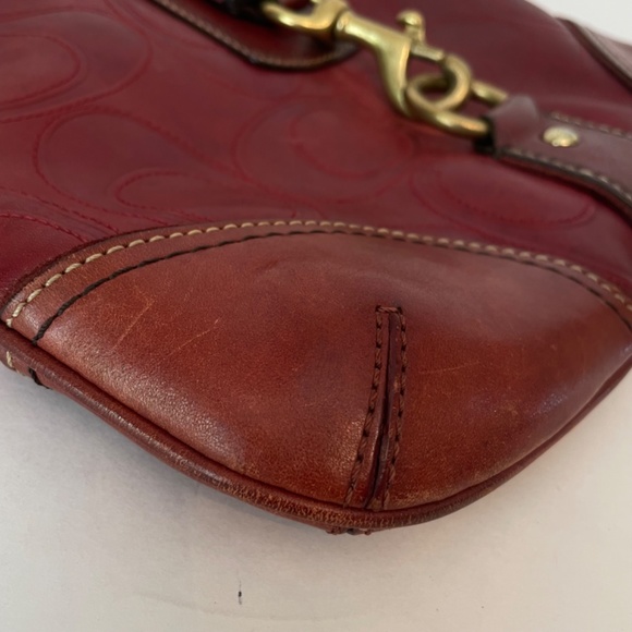Coach Hampton red embossed C leather shoulder bag 11328 small hobo - Picture 5 of 12